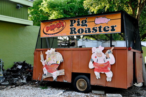 Pipo's Pig Roaster